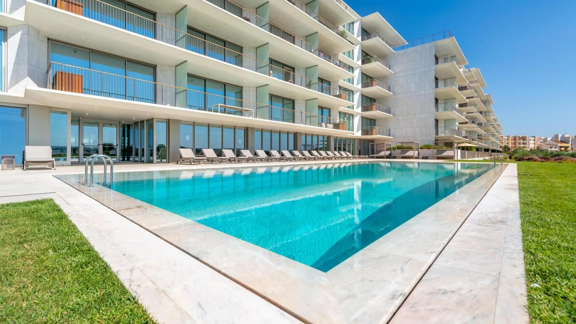 Apartment Blue Well Being Beachfront Pool And Spa Raia - By Bedzy Armação de Pêra